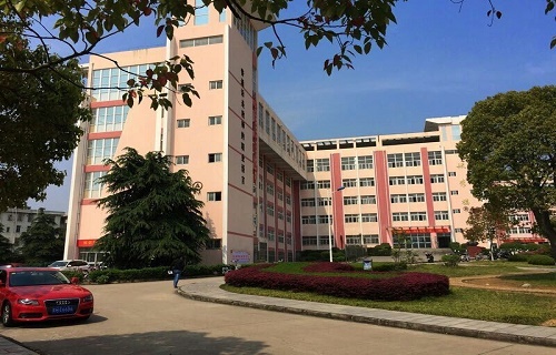 北京市八一农业机械化学校
